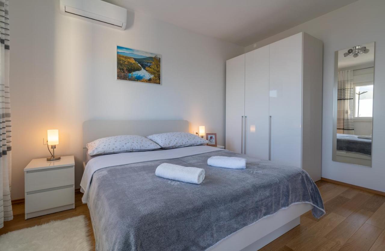 Private Villa Golden Hour With A View Of Split Area Kaštel Sućurac 외부 사진
