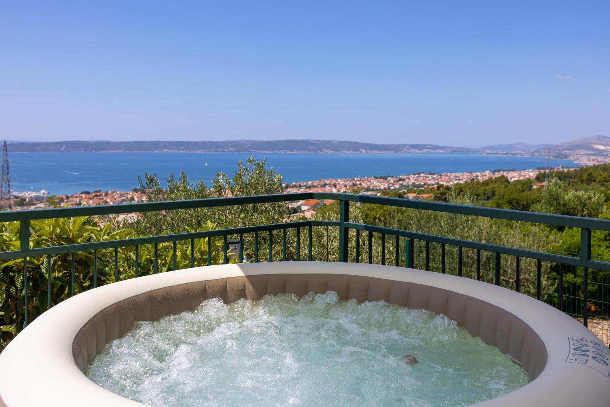 Private Villa Golden Hour With A View Of Split Area Kaštel Sućurac 외부 사진