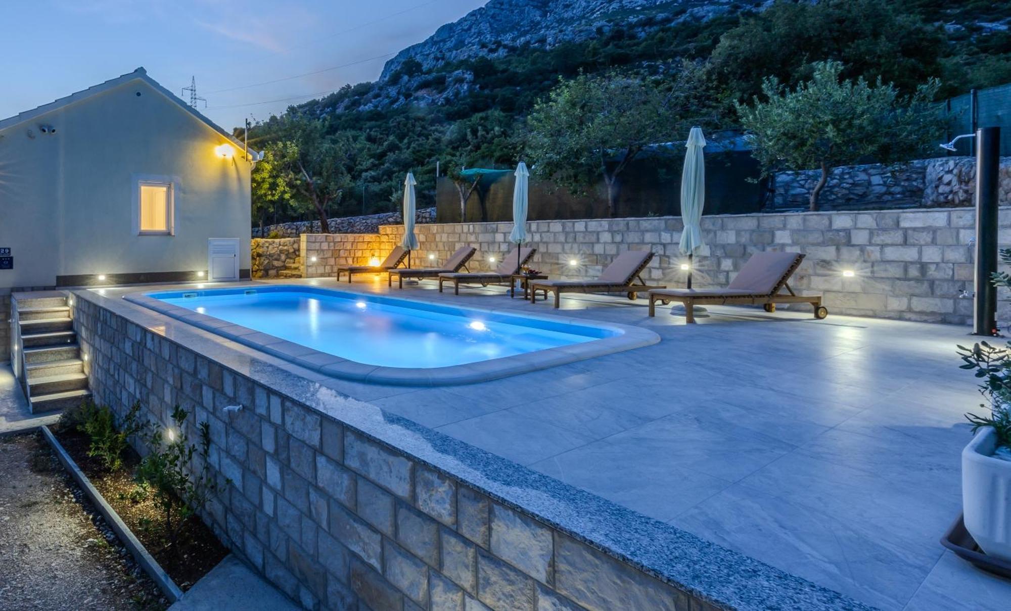 Private Villa Golden Hour With A View Of Split Area Kaštel Sućurac 외부 사진